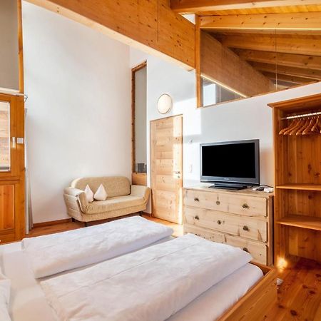 Ferienwohnung Burgeis Buitenkant foto